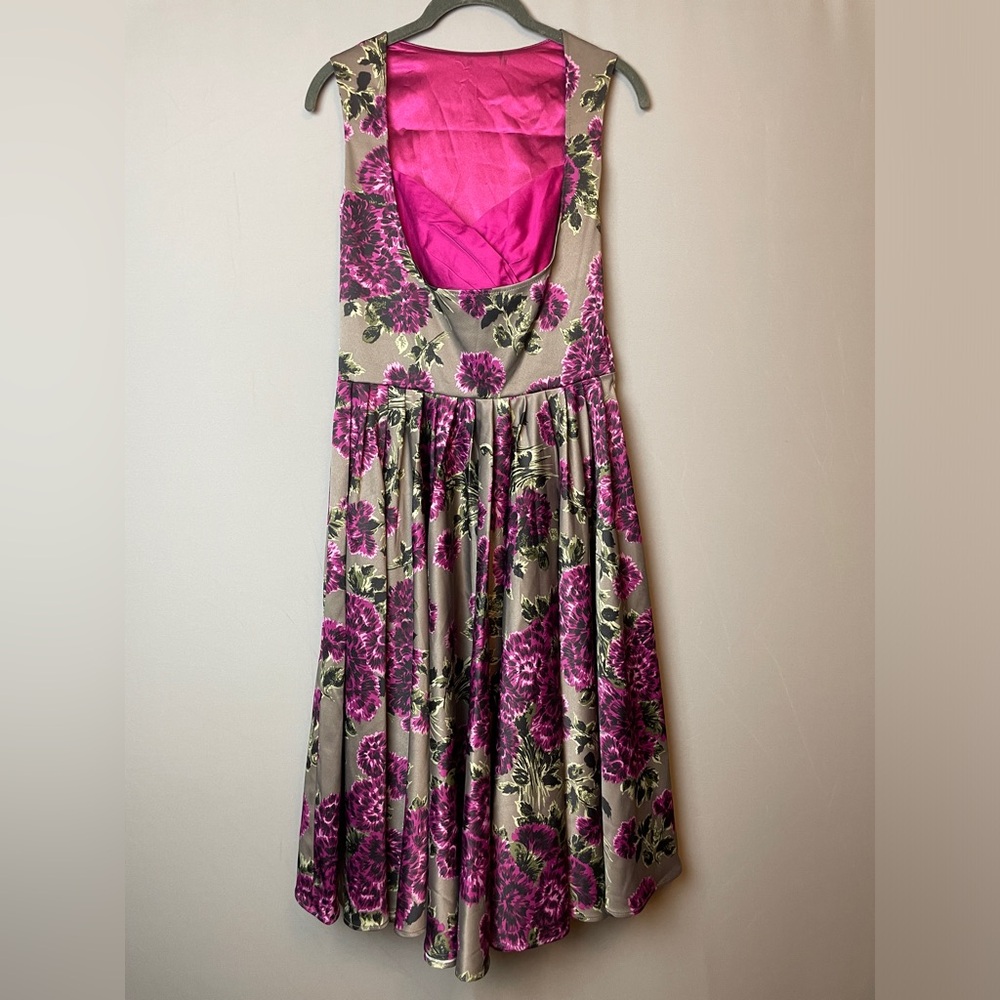 Pinup Girl Clothing Retro dress Sweetheart Neckline Size M